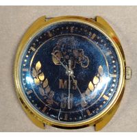 Винтажные наручные часы ракета с юбилейным циферблатом 50 лет МТЗ , заводятся идут , без ремешка , ТО часов не проводилось .