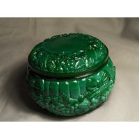 Шкатулка  и лоток  для украшений  из малахитового стекла, произведены в Чехословакии, в 1970-е гг.