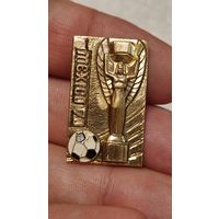 Значок знак Чемпионат Мира по футболу Мехико 1970,200 лотов с 1 рубля!!!