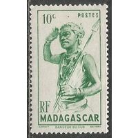 Французский Мадагаскар. Танцор с копьём. 1946г. Mi#387.