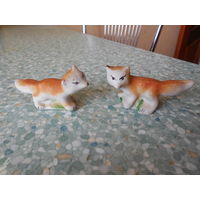 Статуэтки миниатюрные "Лисята". Фарфор. Бисквит. Турыгино. Гжель. СССР.