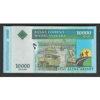 Мадагаскар 10000 ариари 2007 года. Тип Р-92а. Состояние UNC