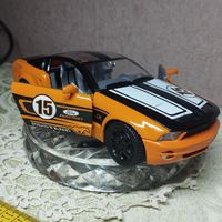 Модель машинки Форд мустанг Ford Mustang GT Racing 1/24 Большая тяжелая литая машинка