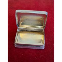 Серебряная коробка Великобритания