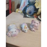 Статуэтки три поросенка (два МФФЗ)