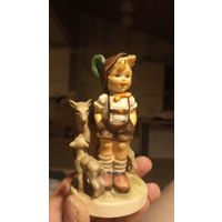 Фарфоровая статуэтка Hummel Goebel Германия