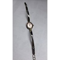 Часы Луч . С рубля без МЦ.