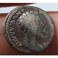 6 римская империя Луций Вер денарий ( погребальная пирамида)