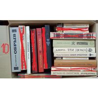 Повести, словари, классика, приключения, фантастика и т.д. 11 книг.
