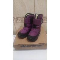 Сапоги Nordman на 28-29 размер. Цвет сирень+черный, шерсть, непромокаемые, неубиваемые. Высота 19 см, длина стельки 19 см. Отличное состояние.