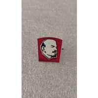 Значек знак Ленин,200 лотов с 1 рубля!!!