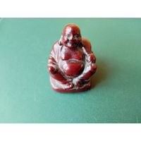 Фигурка нэцкэ.