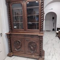 Антикварный буфет с богатой резьбой, конец 19 начало 20 века.