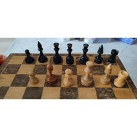Фигуры шахматные поштучно.дерево.пластик.
