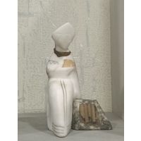 Сувенир- статуэтка "Хозяйка медной горы". Натуральный камень мрамор.