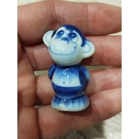 Фарфоровая обезьянка,гжель ,с рубля