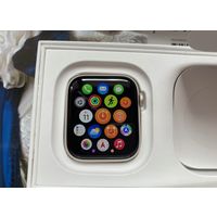 Умные часы Apple Watch SE (2nd Gen) GPS 44mm Starlight M/L