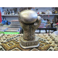 Сувенирная скульптура Бокс 15 см.