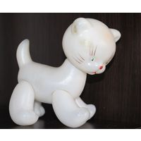 Детская, пластиковая игрушка "Кошечка".