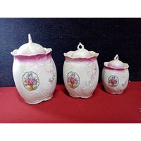 С рубля без мц. емкости для специй, высота: 12.5см, 11, 7.5см. диам: 8.5см., 8, 6см.