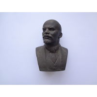 Бюст В.И. Ленин. скульптор А.Окороков.