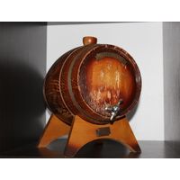 Деревянный, винный бочонок - диспенсер "Массандра".