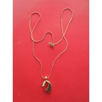 Кулон с цепочкой,54 см.