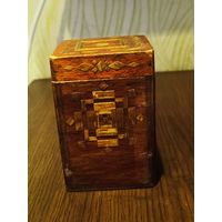 Коробочка деревянная советская.