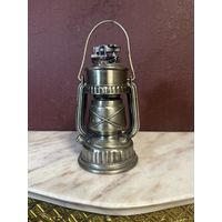 Большая зажигалка в виде керасиновой лампы, Европа, много лотов с рубля