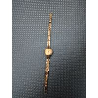 Часы женские . Заря