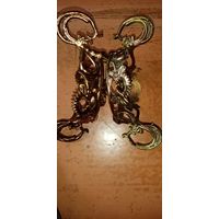 Подставк под цветочные горшки. Цена за два.