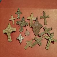 Лот крестики старинные разные 12 штук и образок