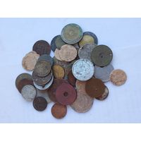 Лот "убитых" иностранных монет , более 100 г , с 1 рубля .