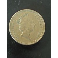 1 фунт 1990 г. Великобритания " Pleidiol wyf I'm gwlad" ( Я верен своей стране)