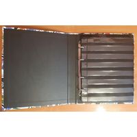 Альбом для марок (8 сменных гибких листов размера 20х25 см). Отличное состояние