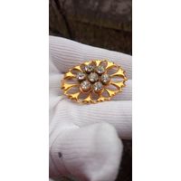 ОТЛИЧНАЯ БРОШЬ  СССР  ЧЕХОСЛОВАКИЯ . ОРИГИНАЛ . Распродажа Коллекции !!! .Экспресс  Аукцион НЕ С РУБЛЯ без МПЦ и прочего 3 ДНЯ  .Много лотов в продаже .