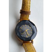 Часы Q&Q (кварц).