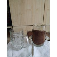 Пивная кружка 0,5л.в коже с рюмками и пивная кружка 0,35л.