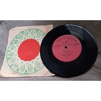 Виниловые пластинки 60-е года.