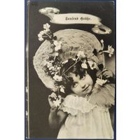 Детская сюжетная фотооткрытка. Германия. Начало 20-го века.