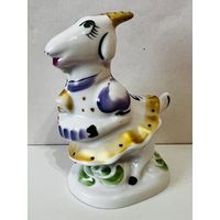 Статуэтка фарфоровая "Коза"  Добруш.    АУКЦИОН не с рубля без МПЦ.