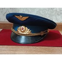 Парадная фуражка офицера ВВС или ВДВ СССР