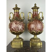 Винтажная пара ваз из  Франции