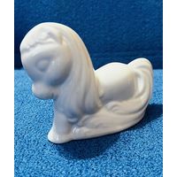 Статуэтка фарфоровая "Лошадь"(лошадка, конь).  ДФЗ  АУКЦИОН не с рубля без МПЦ.