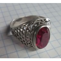 Перстень винтажный с Красным Камнем серебро 4.4 грамма с рубля!!