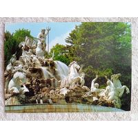 Австрия, Вена. Замковый парк Шёнбрун с фонтаном Нептуна