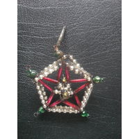 Елочная игрушка Звезда,стеклярус.