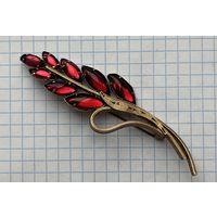КРАСИВАЯ, СТАРАЯ, ПОЗОЛОЧЕННАЯ БРОШЬ. 8,5 см.