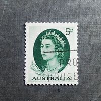 Марка Австралия 1963 год Королева