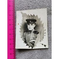 Старое фото. Солдат с наградами. 1946г